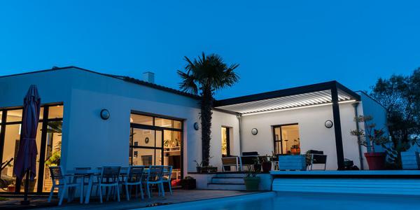 pergolas-bioclimaticas-descubre-extras-disfrutar-tu-terraza