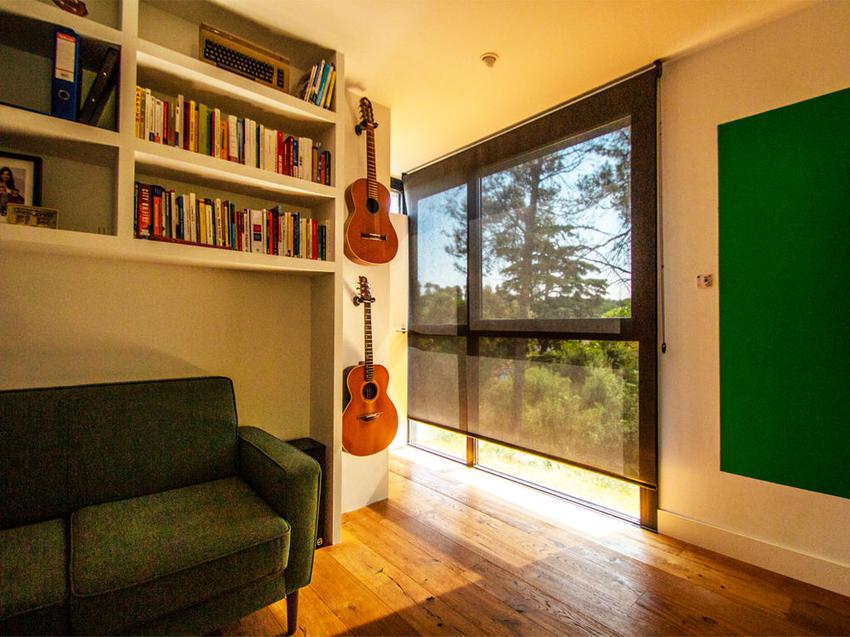Octubre, el momento ideal para renovar las cortinas de tu salón