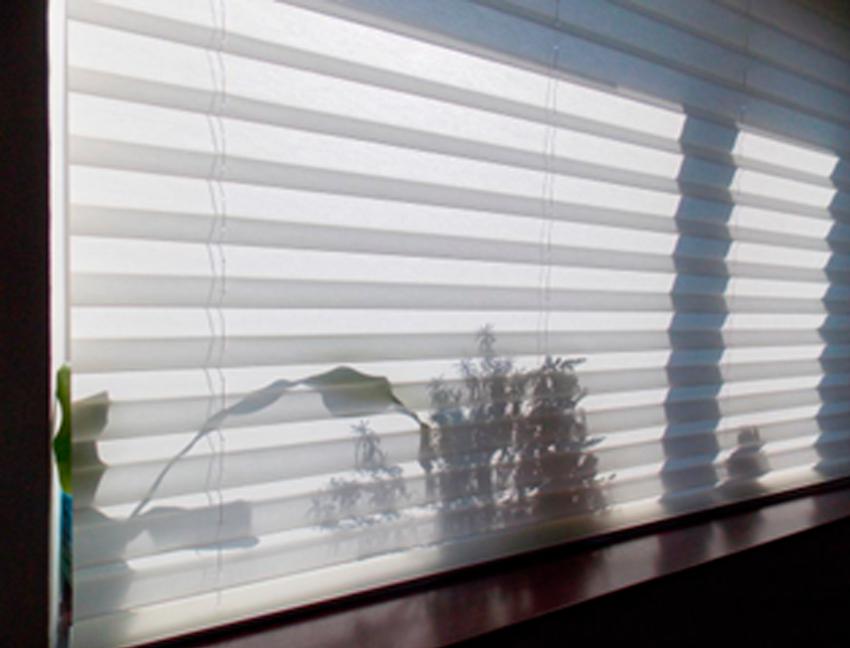 ¿Poco espacio de recogida? Descubre las cortinas plisadas que se adaptan a todo