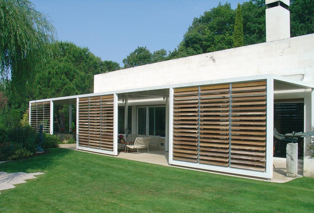Celosía de madera de marco fijo | Gravent: Cortinas y toldos a medida